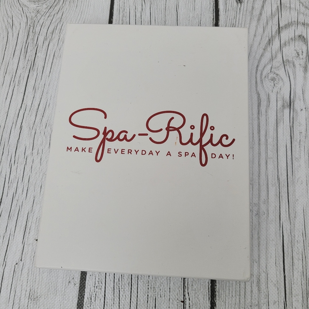 New Spa-Rific Ergonomic 3Pc Nail File & Clipper Set with Case